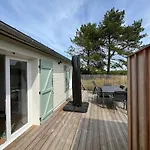 Maison Face A La