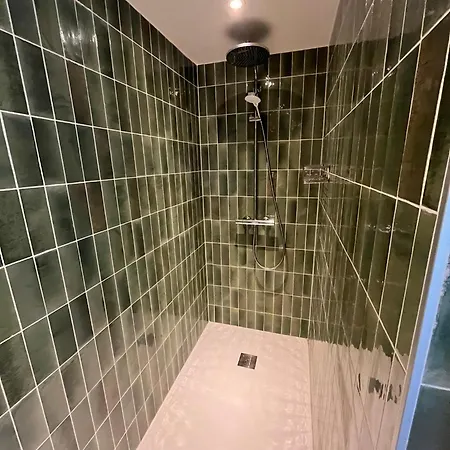 Maison Face A La Villa *