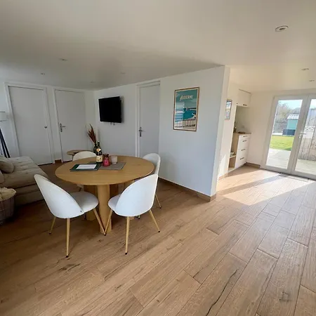 Maison Face A La Villa *