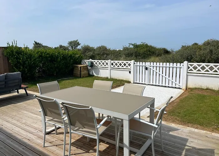 Villa Maison Face A La *