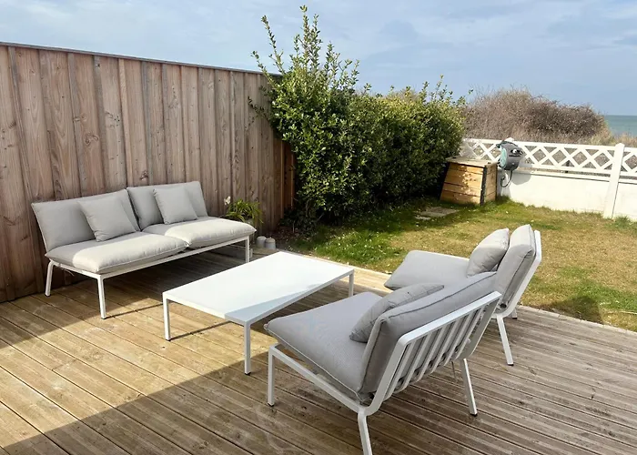 Maison Face A La Villa *